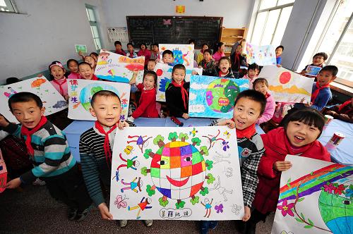 世界地球日:保护环境 从小做起--国家史册