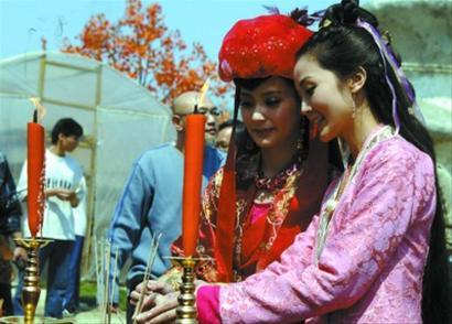 《欢乐元帅》豪掷1.5亿开机 TWINS合体演女妖--中华人民共和国年鉴