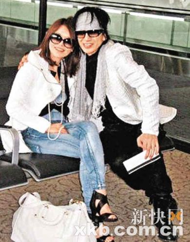 玉置浩二虐妻癖好被曝光 软禁老婆剪光毛发(图)--中国年鉴