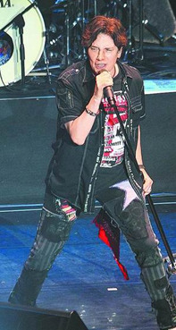 Mr.Big隔15年台北再开唱 三度访台惊呼“不一样”--中华人民共和国年鉴社