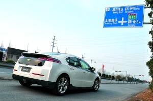 蓝色风头——试驾通用雪佛兰Volt沃蓝达--中华人民共和国年鉴社