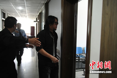 高晓松被中国达人秀替换 自称醉驾是件好事(图)--中华人民共和国年鉴社