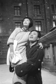 建党伟业曝毛泽东感情戏 刘烨自嘲压力山大--中华人民共和国年鉴社