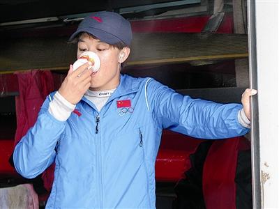 中国皮划艇队定备战方向 伦敦奥运主攻多人艇--中华人民共和国年鉴社