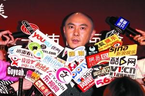 张卫健推崇“大爱” 随身携带器官捐献证--中国年鉴
