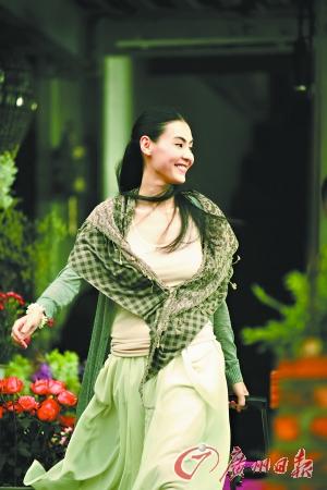 港媒曝张柏芝合影门后“生病” 谢霆锋“自闭”--中国年鉴