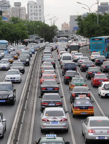 北京公布治堵新方案 拥堵路段适时单双号--中国年鉴网
