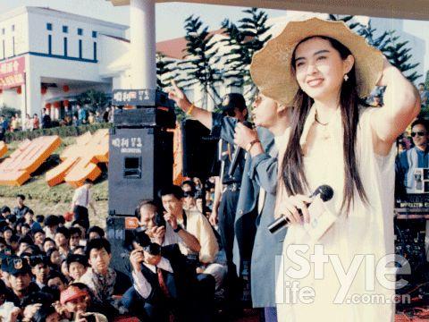 王祖贤一心归隐 却被“思念”大手狠抓不放(图)--国家史册