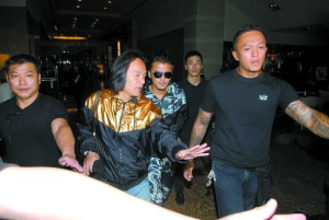 谢贤曝锋芝婚变内情“只是吵架小事被放大(图)--国家史册