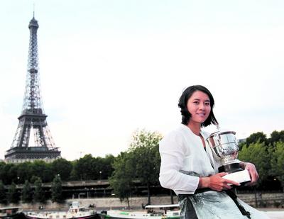 长沙晚报:举国体制过时?李娜并不是唯一的答案--国家史册