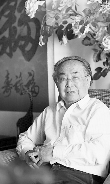吕厚民:山巅上的风景--中国年鉴网