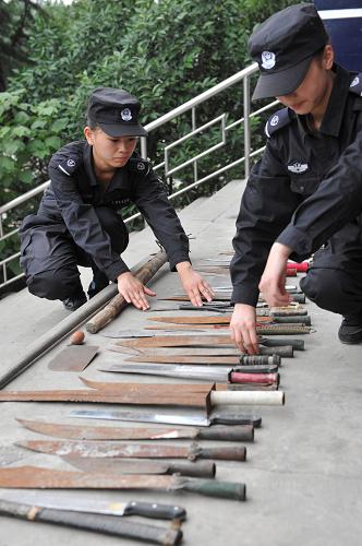 警务助理驻村入社区保百姓平安--中国年鉴网