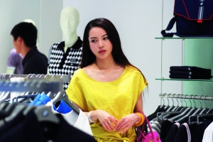 潘霜霜曾抱怨有人不肯求婚 韩国导演力挺无心机--国家史册