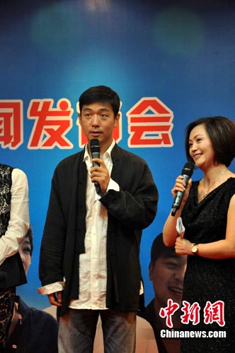 《缉毒精英》开机 邢佳栋演绎缉毒警的突击--中国年鉴网