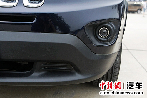 美系SUV的新面貌——试驾Jeep2011款指南者--中国年鉴