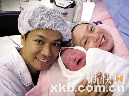 郭晋安再获一女难掩喜悦 劝老婆收工不再生(图)--国家史册