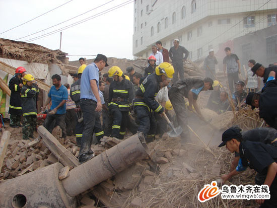 新疆喀什1家洗衣粉厂锅炉爆炸致4死5伤(图)--国家史册