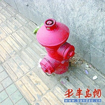 组图:一段盲道存在25个障碍点--国家史册