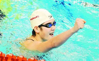 15岁小丫力压名将夺冠 叶诗文给中国游泳补血--中国年鉴