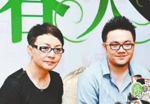 宋丹丹携巴图受访谈母子情 坦言不想儿子演小品--中国年鉴