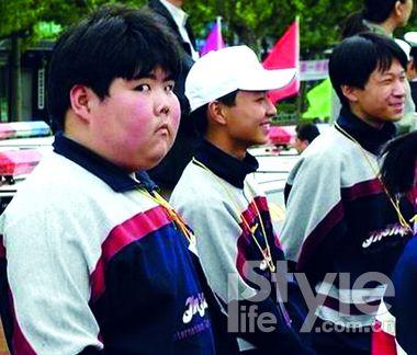 小胖结婚芙蓉瘦身凤姐继续雷人 盘点网络红人现状--中国年鉴