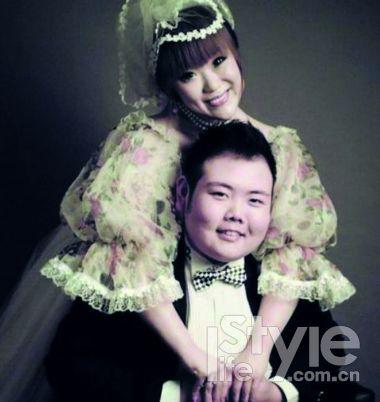 小胖结婚芙蓉瘦身凤姐继续雷人 盘点网络红人现状--中国年鉴