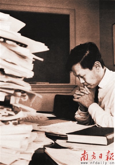 杨振宁:一位“保守的革命者”--中国年鉴