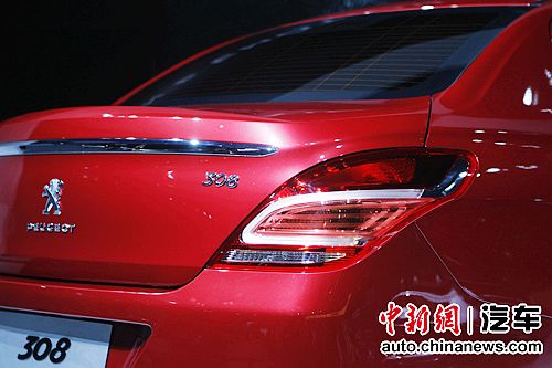 东风标致308成都车展首发亮相 CROSS 307上市--国家年鉴