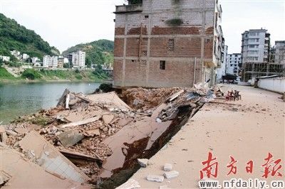 广东1.3万地灾隐患点威胁48万人 治理资金不足--中国年鉴
