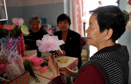 乌鲁木齐:“托老所”渐为老人钟爱--国家史册