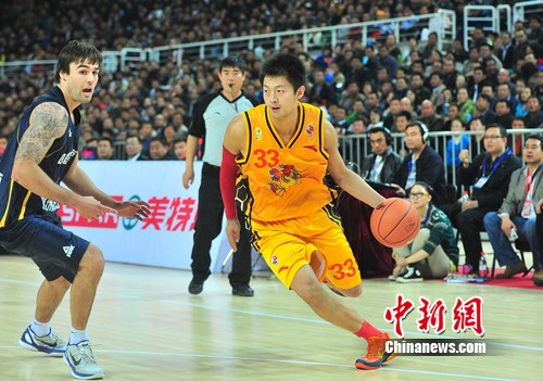 山西汾酒澳洲男篮对抗赛中宇“双星”联手砍54分--国家史册