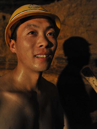 地铁建造工:用汗水为城市铺就一条新路--年度总结