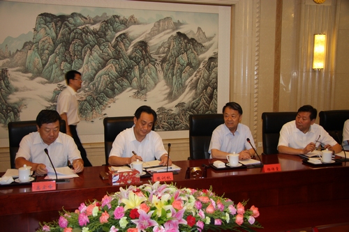中央综治委护路护线联防专项组全体会议召开--中国年鉴社