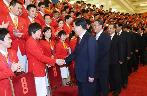 胡锦涛等会见中国体育代表团成员--年度总结