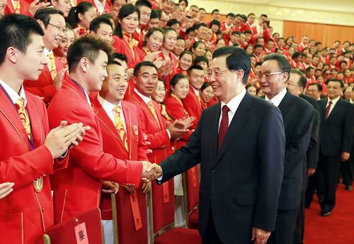 胡锦涛等会见中国体育代表团成员--年度总结